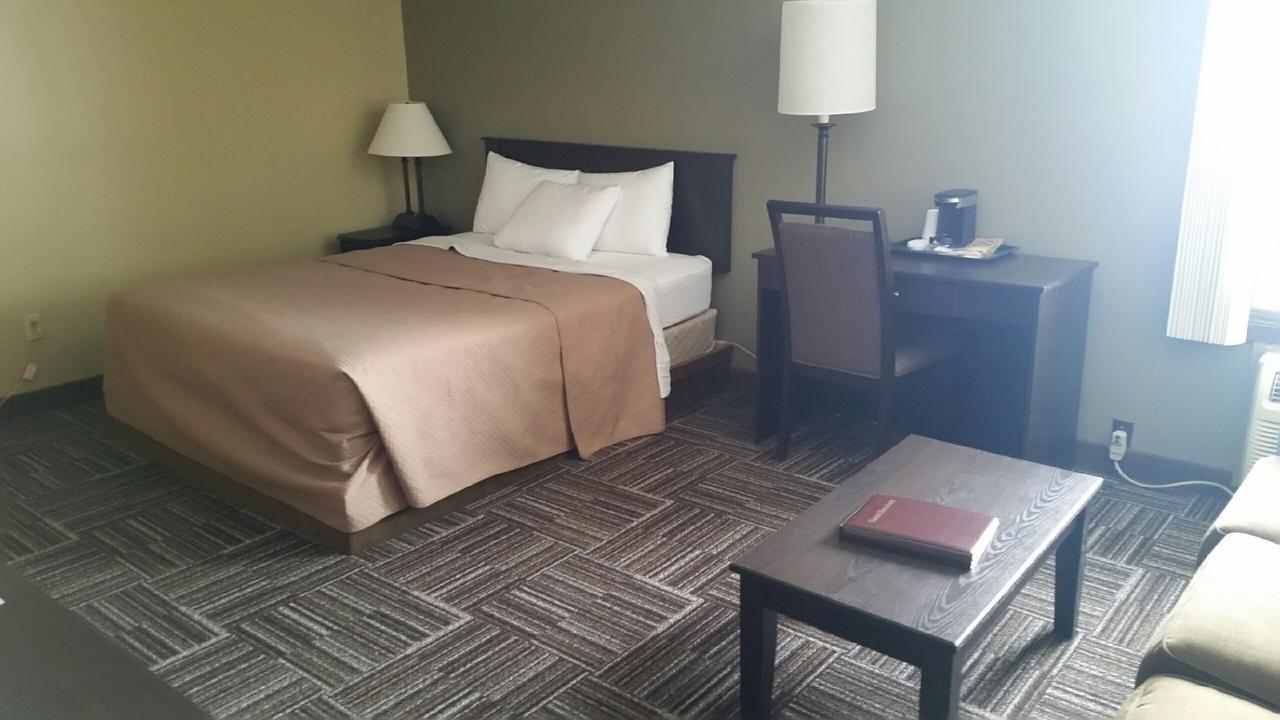 Sunlac Inn Девилс Лейк Екстериор снимка