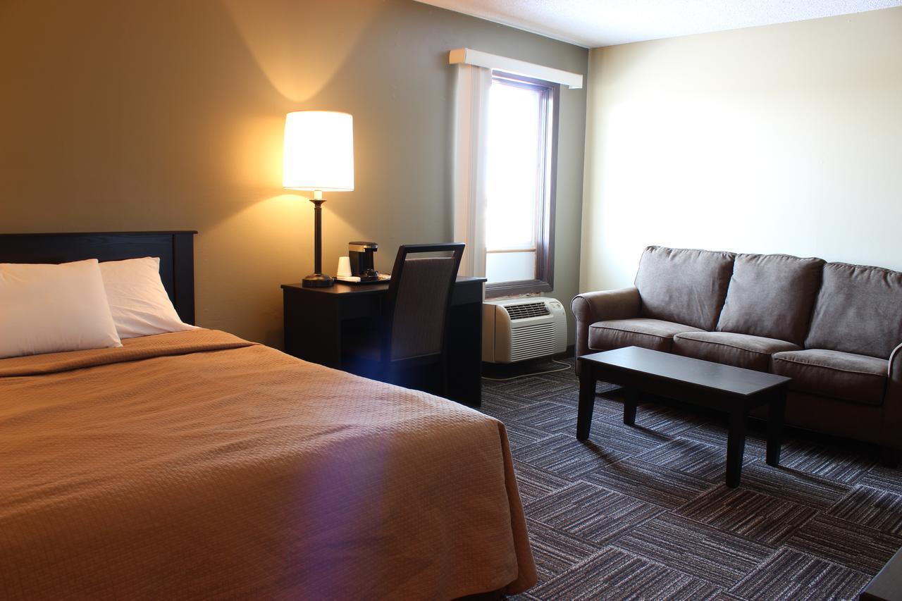 Sunlac Inn Девилс Лейк Екстериор снимка